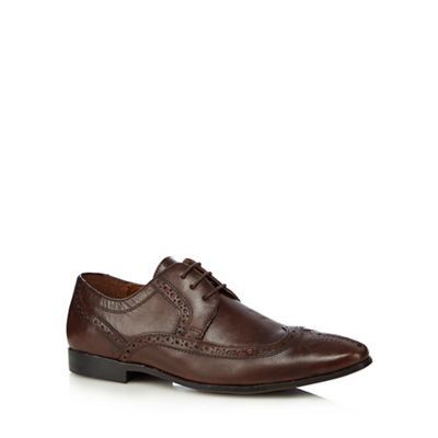 Brown leather pointed toe brogues